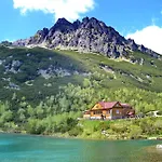 Natif - Near High Tatras, Free Parking, Garage Apartamento *