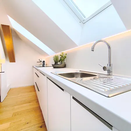 Apartment Poprad - Near High Tatras, Free Parking Appartement *