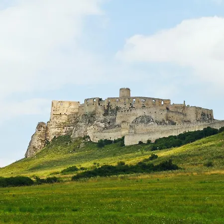 Apartment Poprad - Near High Tatras, Free Parking * Poprad