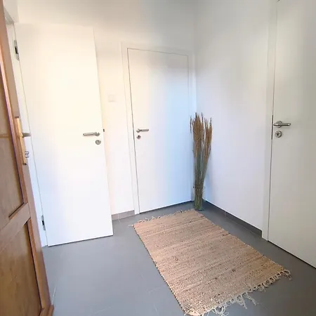 Apartment Poprad - Near High Tatras, Free Parking