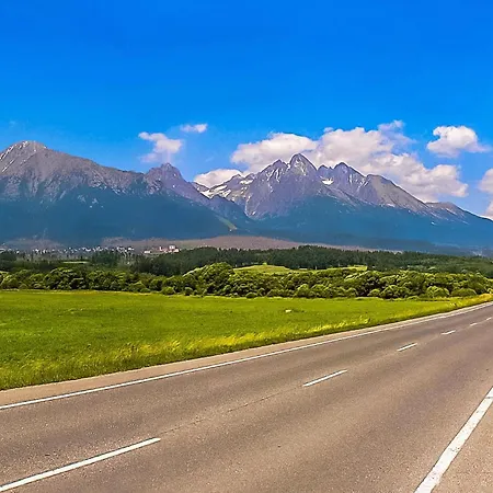 Apartment Poprad - Near High Tatras, Free Parking Appartement Poprad